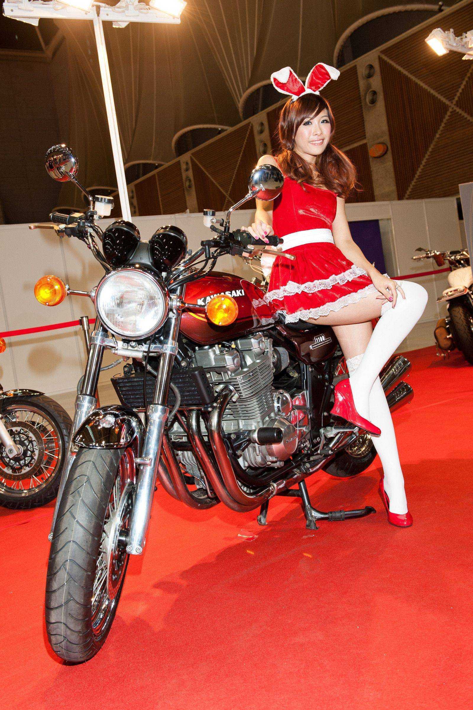 Betel nut Costume Art Exhibition (4): motorcycle photo of Taiwan model